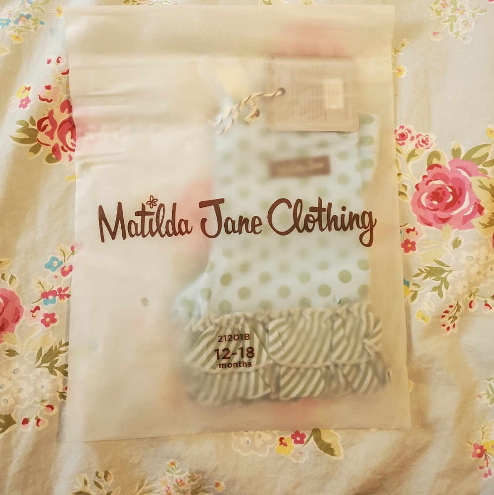 Matilda Jane New in Bag Happy and Free Shorties